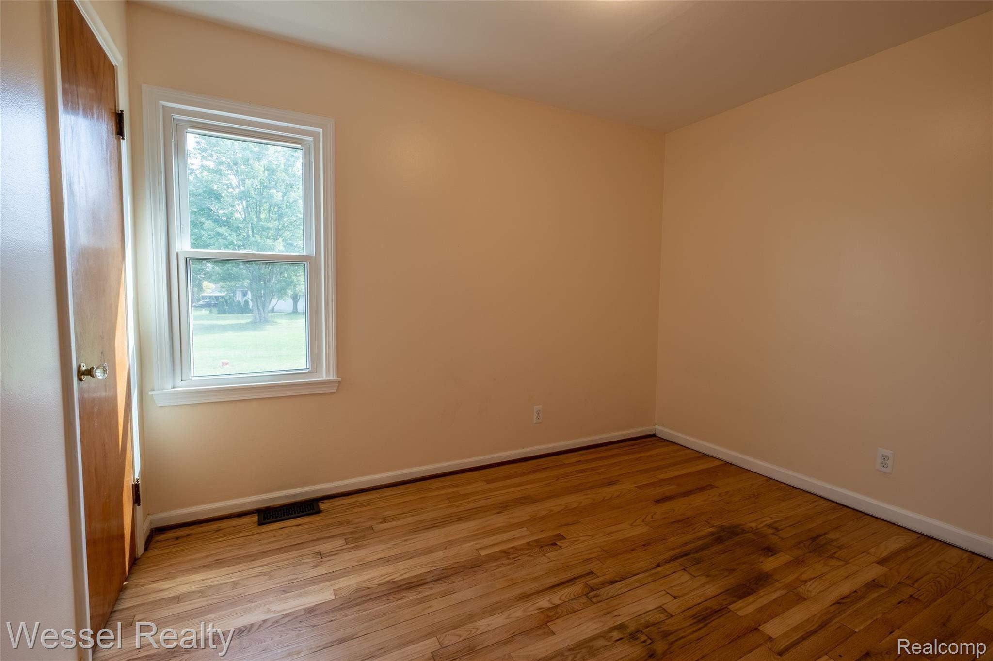 202 Bauman Road Columbus, MI 48063 - Photo 14 of 22 Bauman-108.jpg