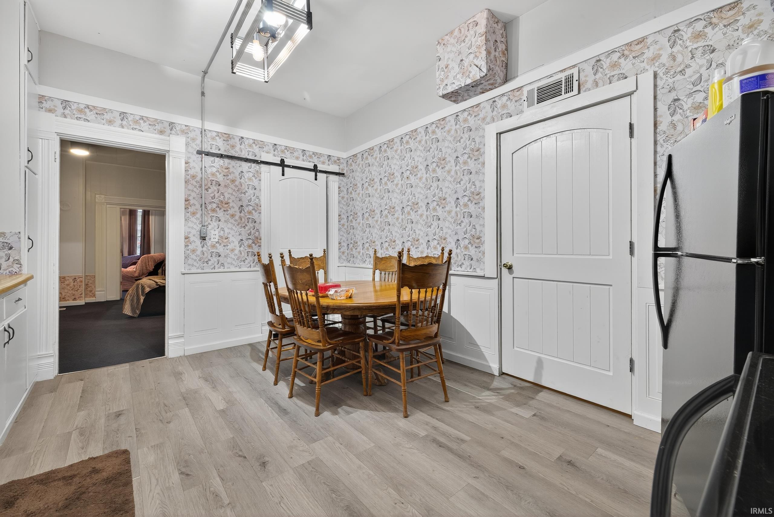 611 West Warren Street Mitchell, IN 47446 - Photo 12 of 36