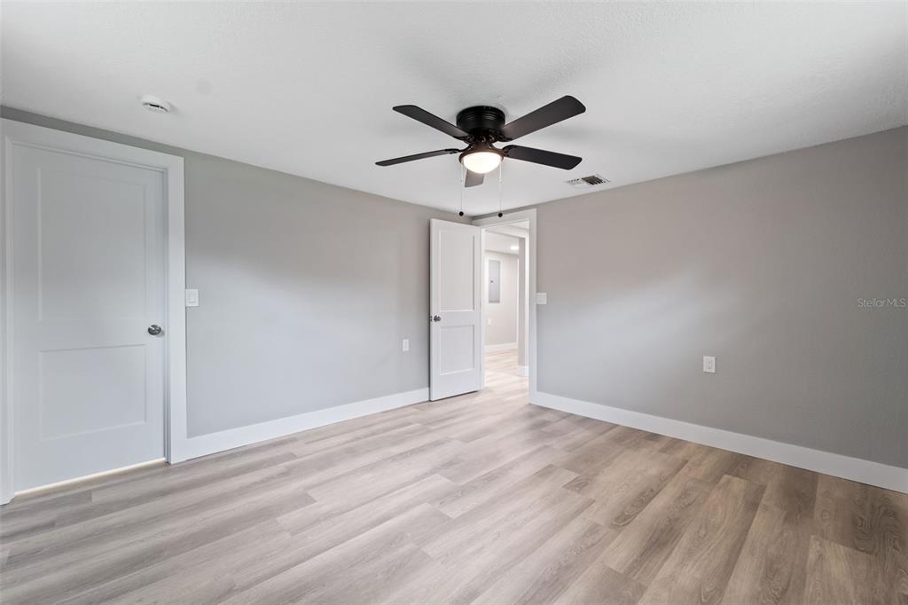 8030 Gulf Way Hudson, FL 34667 - Photo 15 of 34