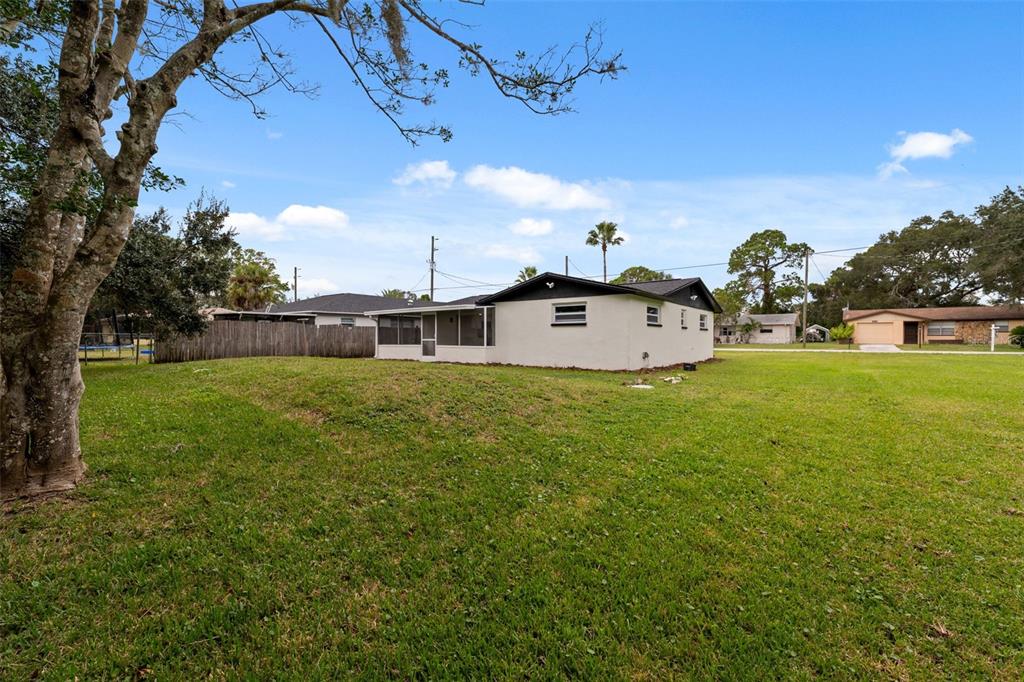 8030 Gulf Way Hudson, FL 34667 - Photo 29 of 34