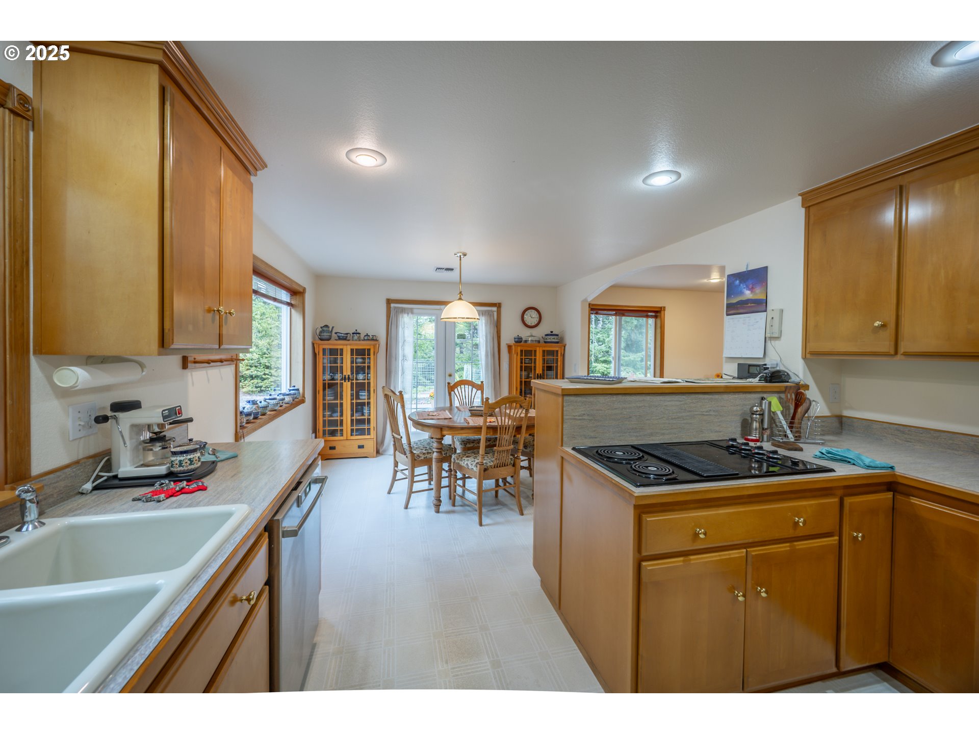 2184 13th Street Florence, OR 97439 - Photo 17 of 44