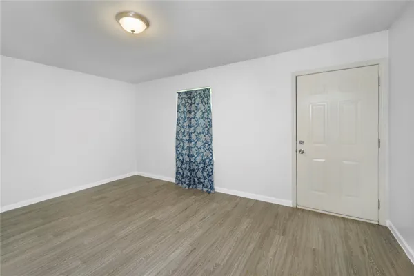 $1,550 | 632 Luke Street, Unit B, Dayton, TX 77535