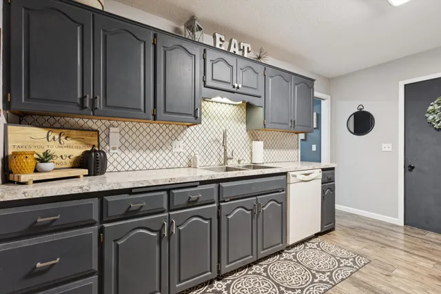 $238,900 | 609 East Welco Drive, Montgomery, MN 56069