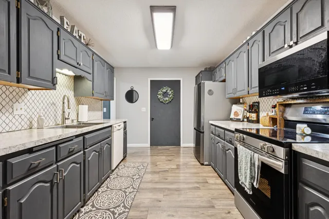 $238,900 | 609 East Welco Drive, Montgomery, MN 56069