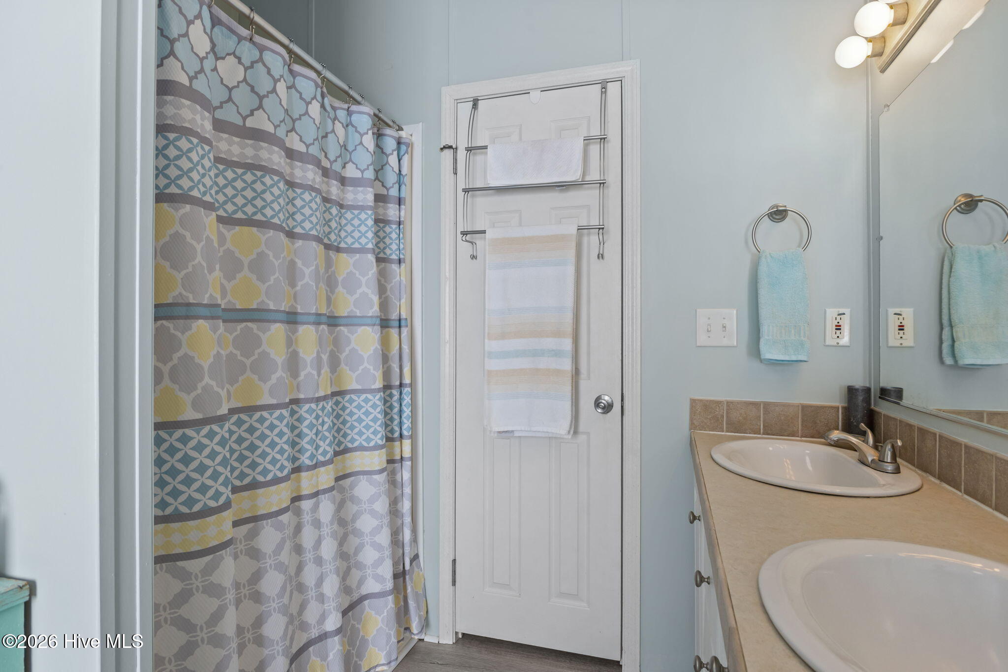 106 Bay Harbor Court Cedar Point, NC 28584 - Photo 7 of 44 7-web-or-mls-1S3A9743