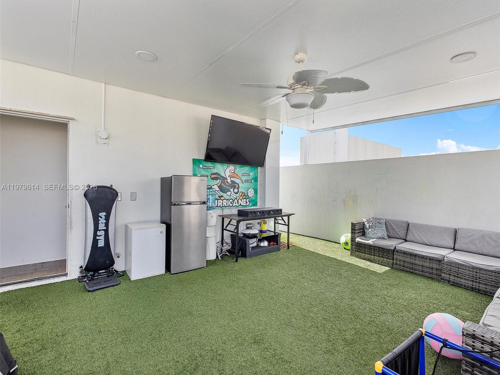 25888 Southwest 139th Path Homestead, FL 33032 - Photo 11 of 24