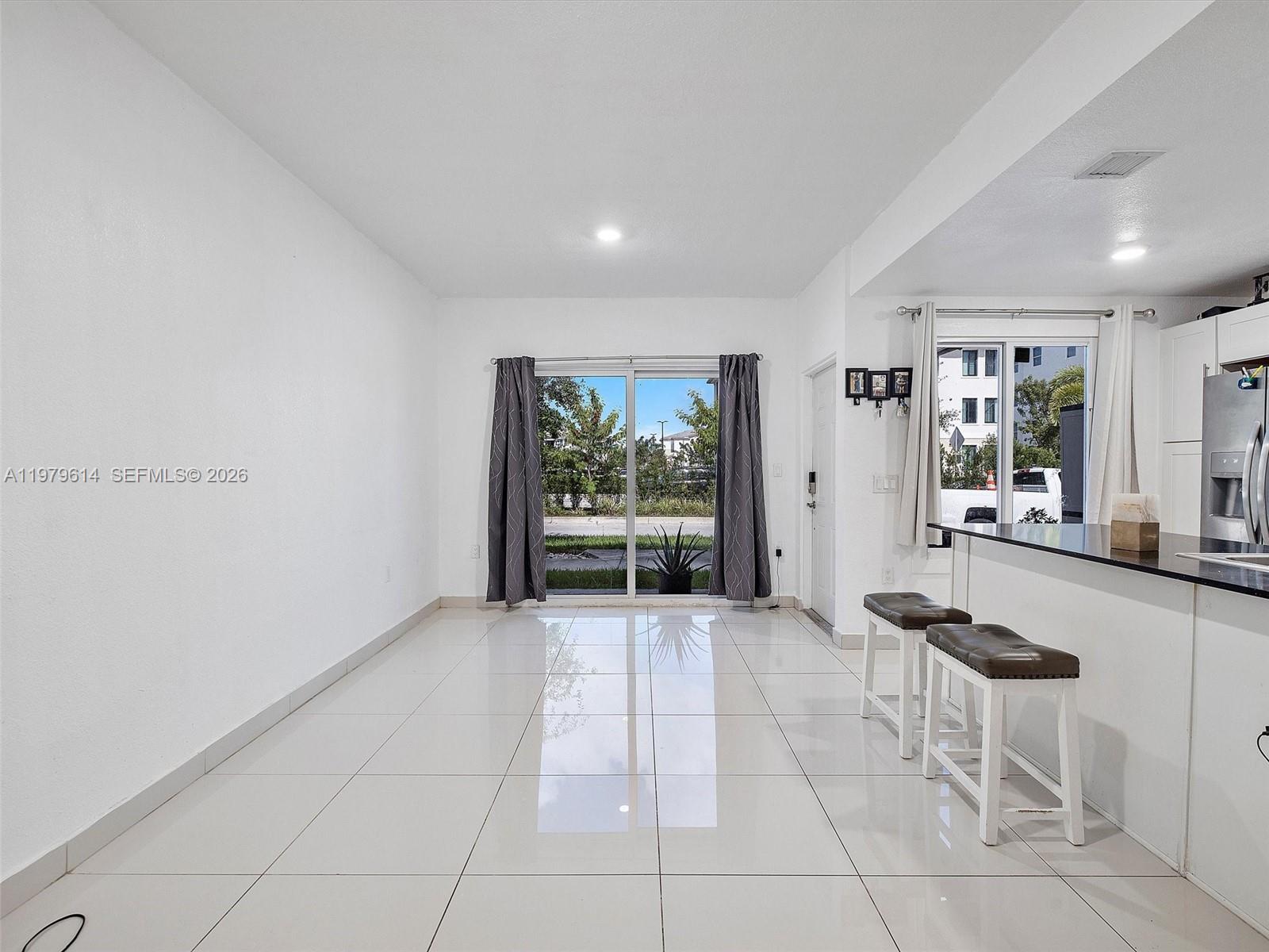 25888 Southwest 139th Path Homestead, FL 33032 - Photo 3 of 24