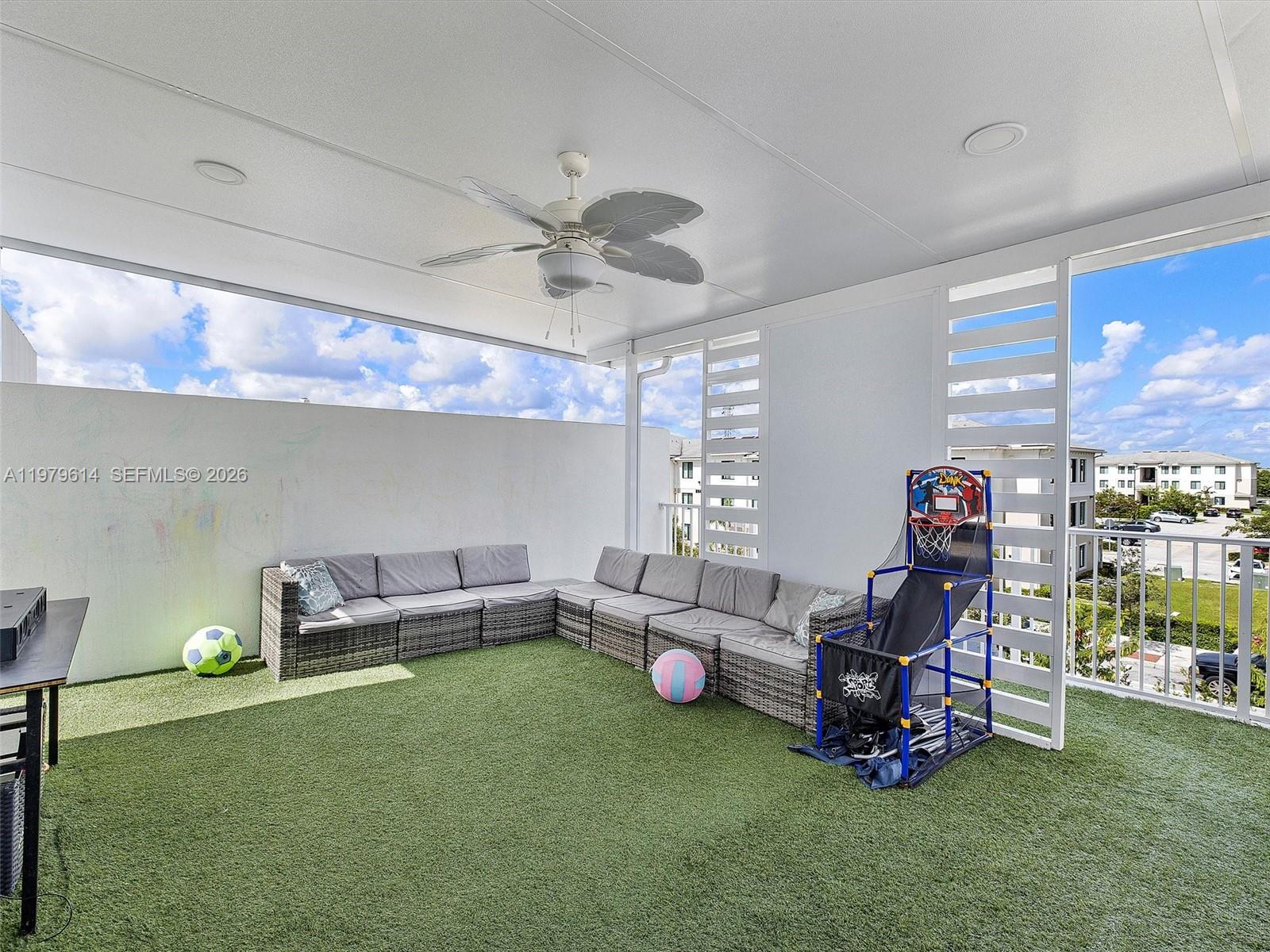 25888 Southwest 139th Path Homestead, FL 33032 - Photo 10 of 24