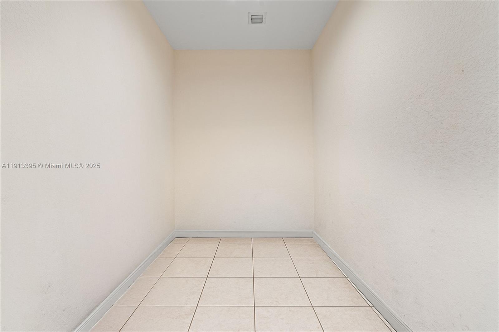 211 Southwest 15th Terrace Homestead, FL 33030 - Photo 22 of 26 a view of room