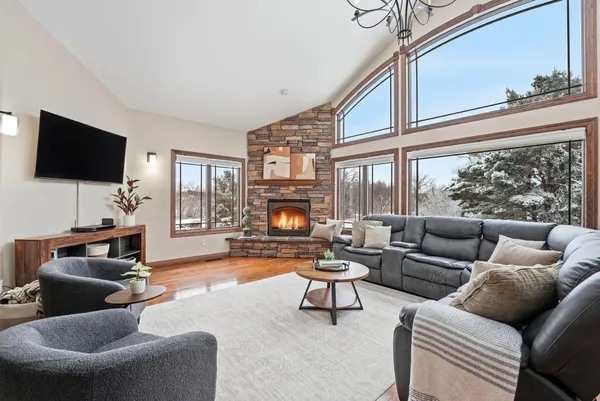 $959,000 | 3191 Crestwood Drive Northeast, Alexandria, MN 56308