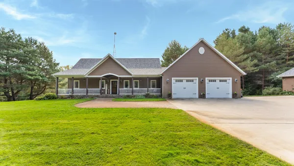 $959,000 | 3191 Crestwood Drive Northeast, Alexandria, MN 56308