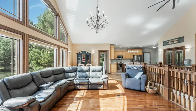 $959,000 | 3191 Crestwood Drive Northeast, Alexandria, MN 56308