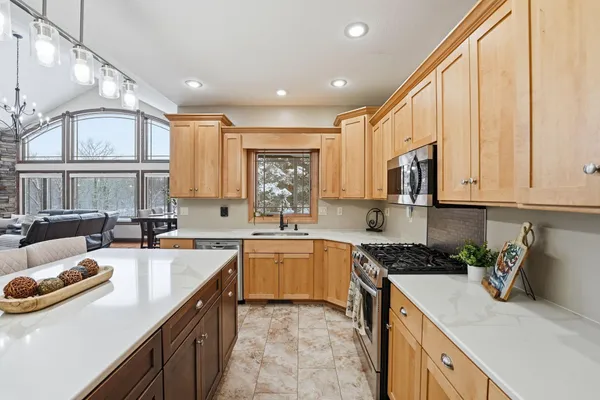 $959,000 | 3191 Crestwood Drive Northeast, Alexandria, MN 56308