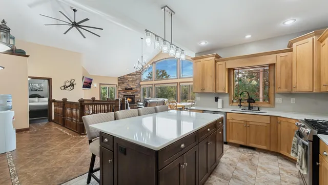 $959,000 | 3191 Crestwood Drive Northeast, Alexandria, MN 56308