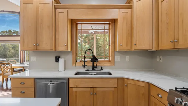 $959,000 | 3191 Crestwood Drive Northeast, Alexandria, MN 56308