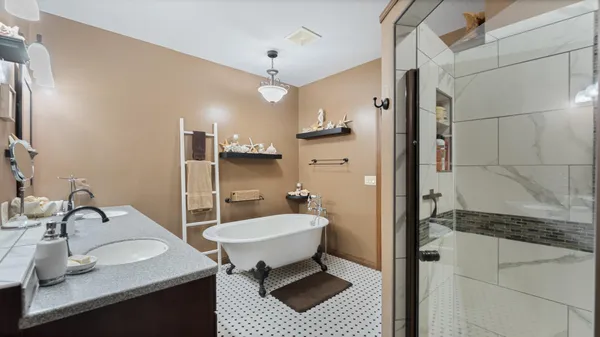 $959,000 | 3191 Crestwood Drive Northeast, Alexandria, MN 56308