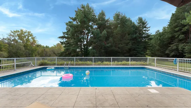 $959,000 | 3191 Crestwood Drive Northeast, Alexandria, MN 56308