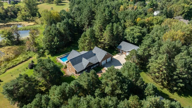 $959,000 | 3191 Crestwood Drive Northeast, Alexandria, MN 56308