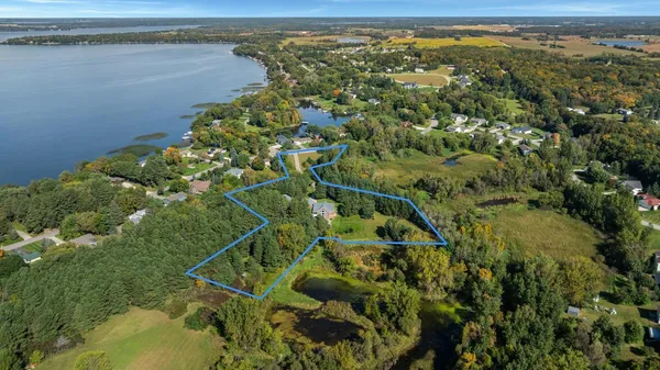 $959,000 | 3191 Crestwood Drive Northeast, Alexandria, MN 56308