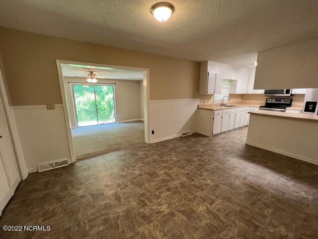 2117 1/2 Fayetteville Road Rockingham, NC 28379 - Photo 4 of 15 Dining Area