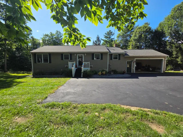 $399,999 | 881 River Road, Livermore, ME 04253