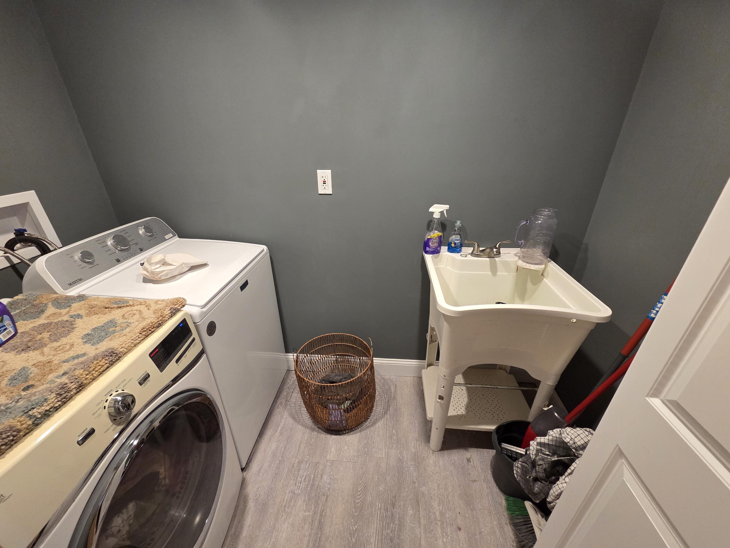 881 River Road Livermore, ME 04253 - Photo 36 of 43 20250822_162147