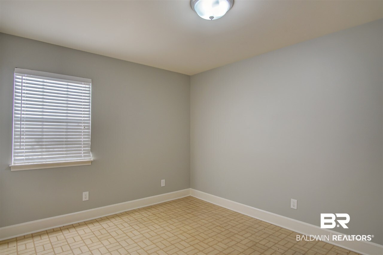 8680 Brook Lane Fairhope, AL 36532 - Photo 14 of 28