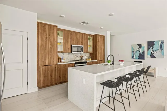 $379,900 | 6336 Chorus Drive, Mascotte, FL 34753