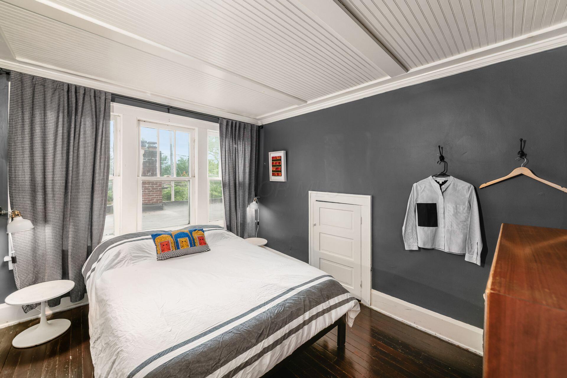 235 East Kelso Road Columbus, OH 43202 - Photo 29 of 50 2nd floor bedroom 1