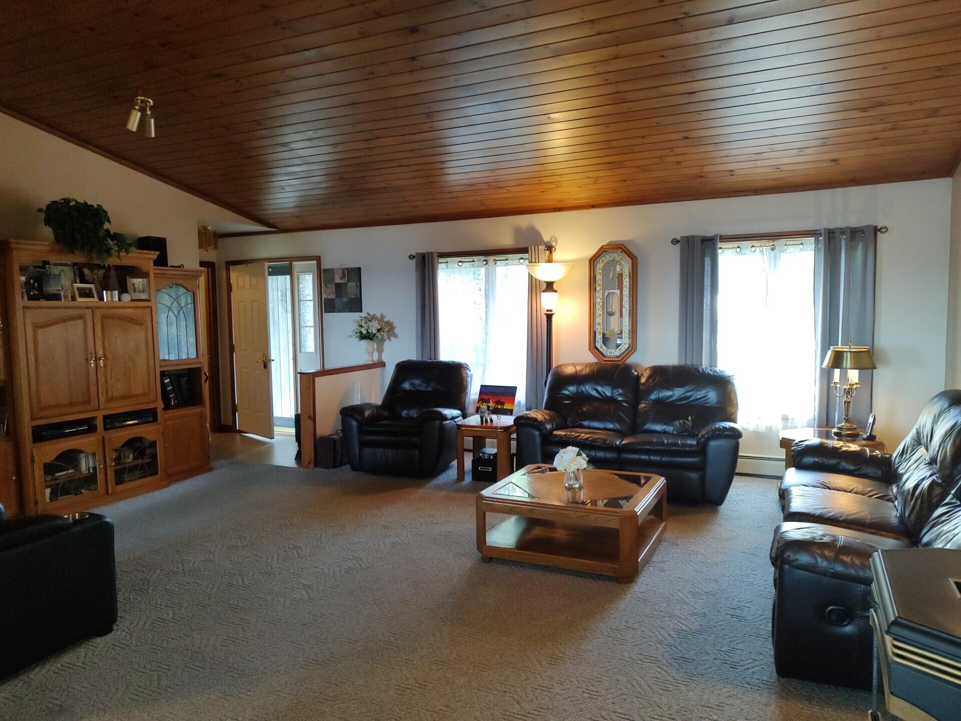 87 Bay Road Plattsburgh, NY 12901 - Photo 3 of 42 Gallery Image 3