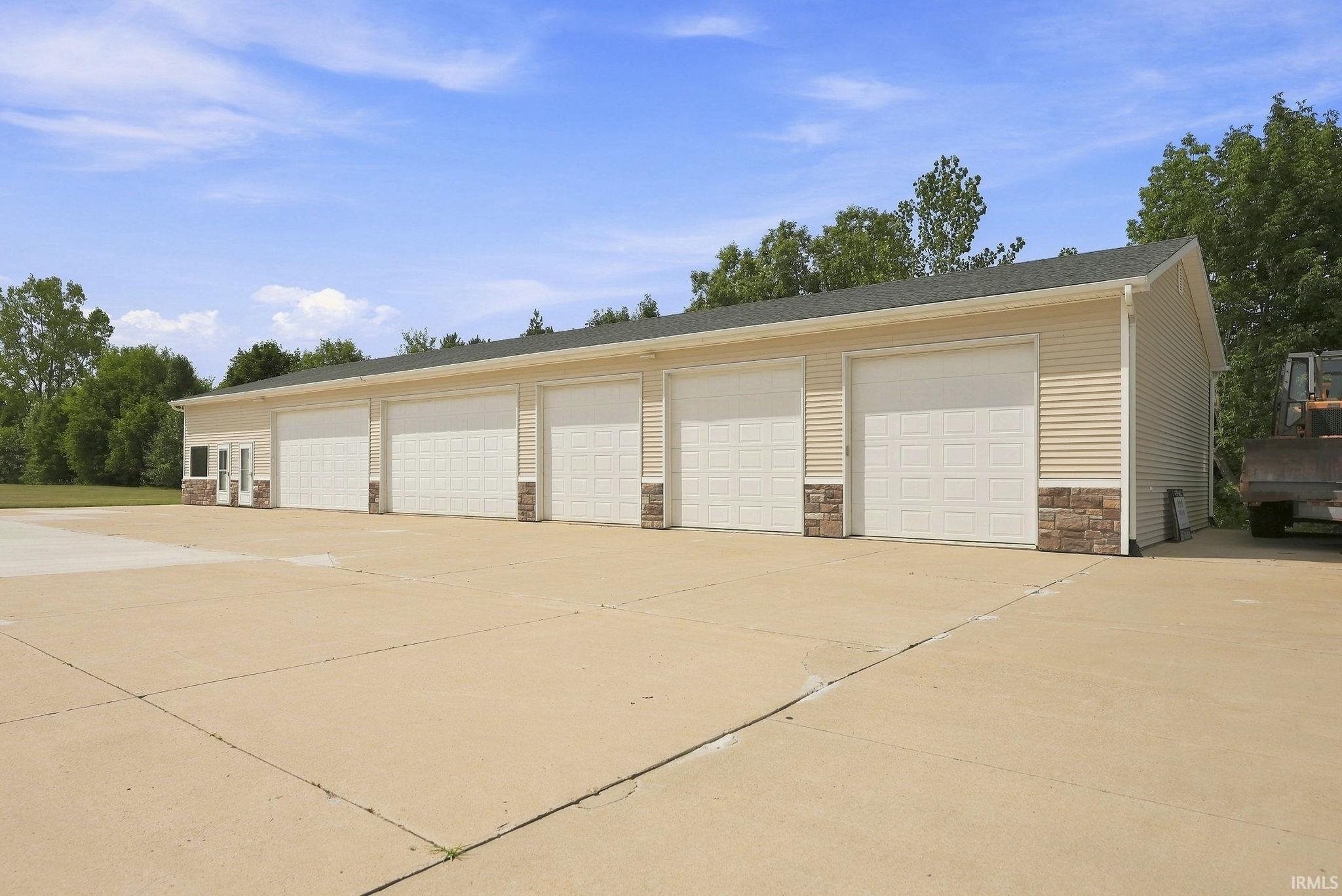 17818 Amstutz Road Leo, IN 46765 - Photo 43 of 50 Gallery Image 43