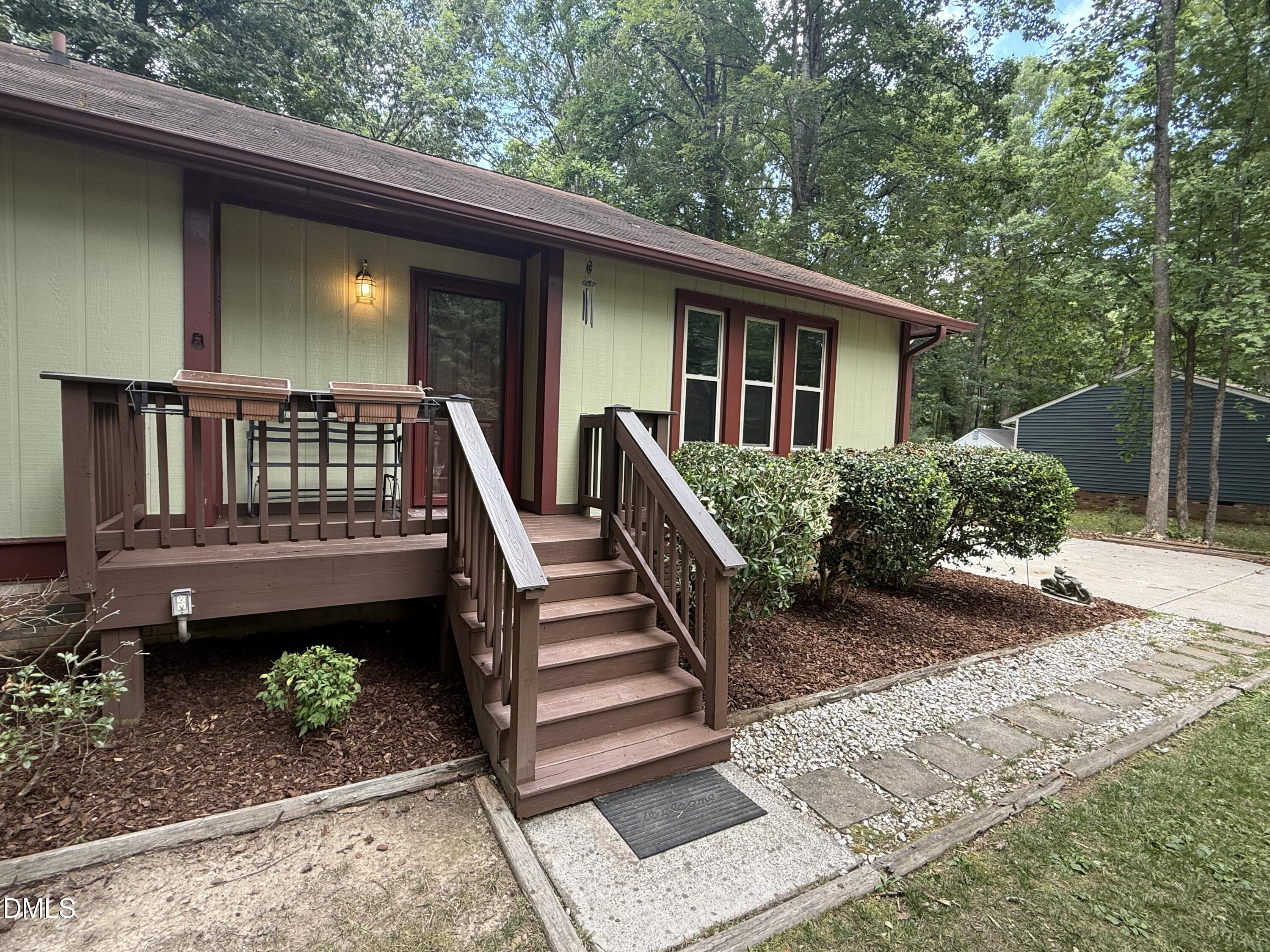 700 Wendy Way Durham, NC 27712 - Photo 3 of 44 Front Porch