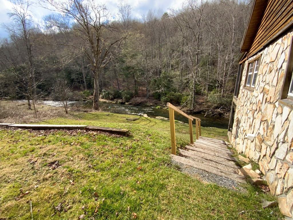 21027 Wayah Road Topton, NC 28781 - Photo 37 of 52