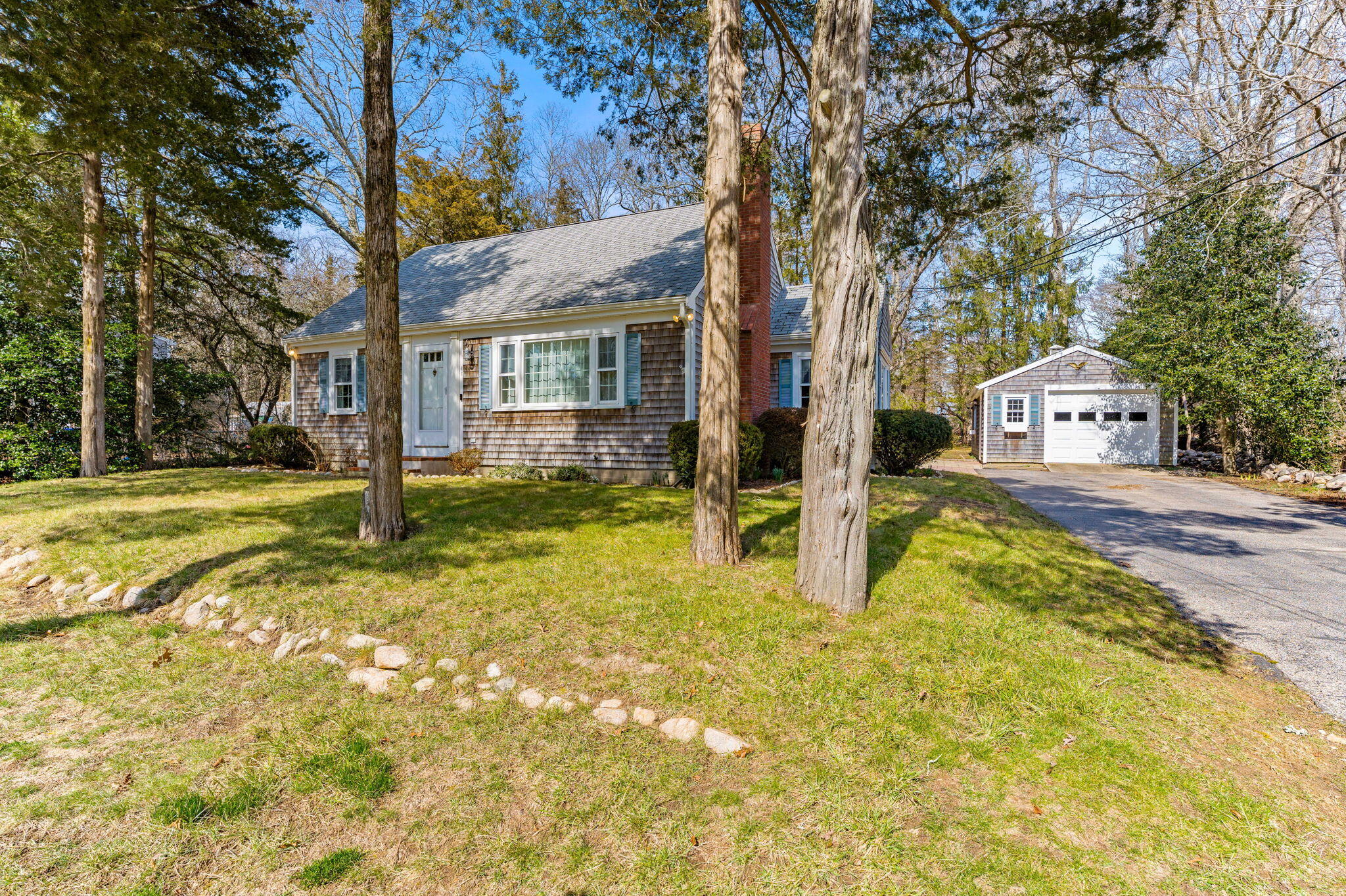 46 Rogers Road Falmouth, MA 02540 - Photo 3 of 29 5-web-or-mls-46 Rogers Rd Hi Res-9