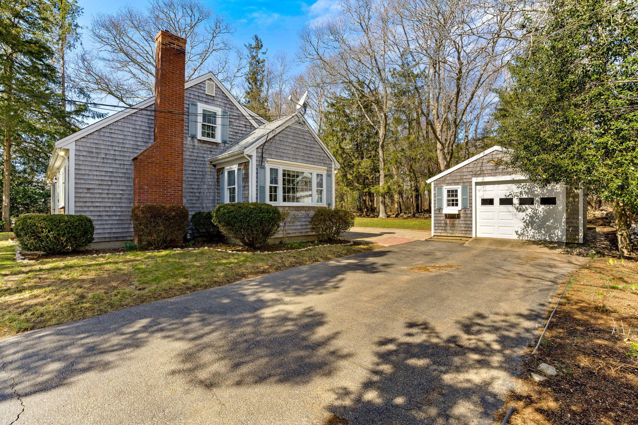 46 Rogers Road Falmouth, MA 02540 - Photo 4 of 29 6-web-or-mls-46 Rogers Rd Hi Res-10