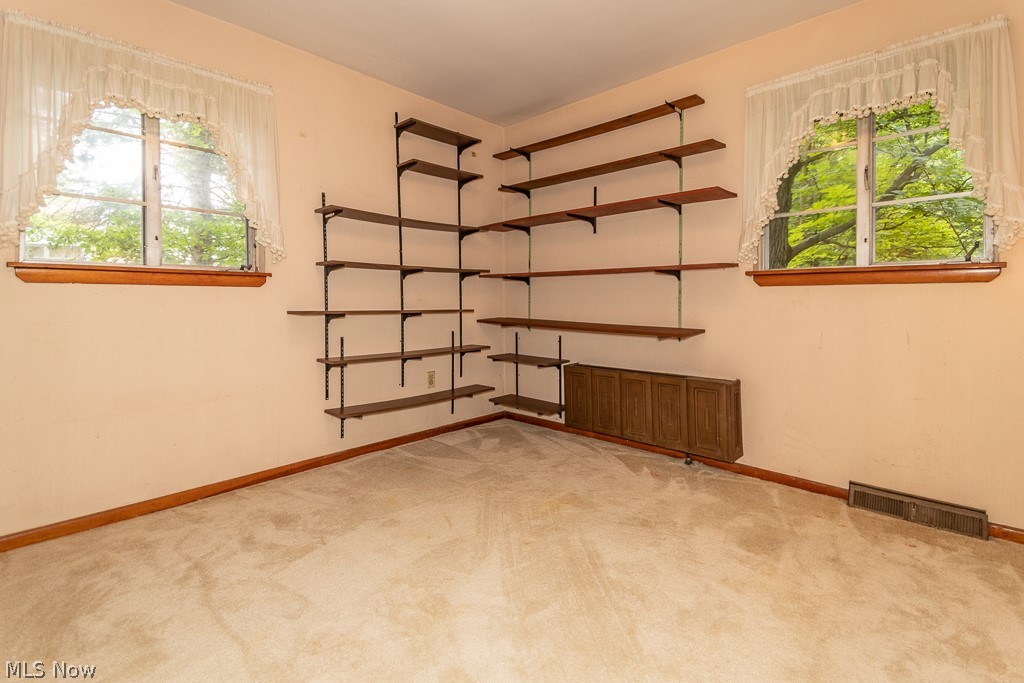 28290 White Road Wickliffe, OH 44092 - Photo 23 of 33 Gallery Image 23