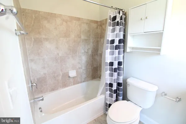 $3,897 | 3086 Waterloo Lane, Fairfax, VA 22031