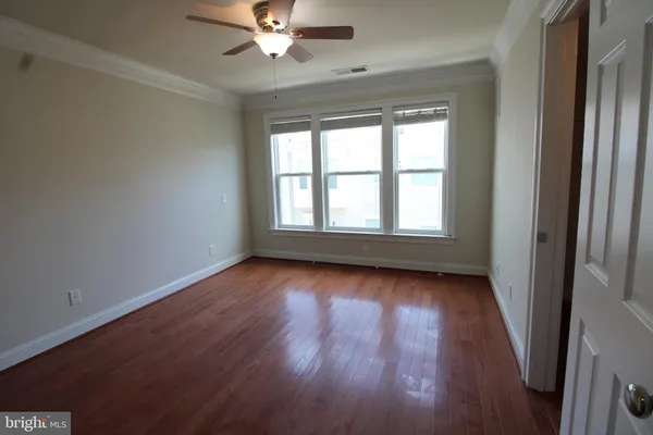 $3,897 | 3086 Waterloo Lane, Fairfax, VA 22031