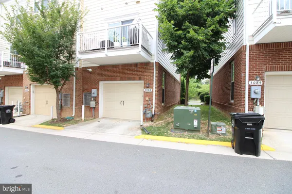 $3,897 | 3086 Waterloo Lane, Fairfax, VA 22031