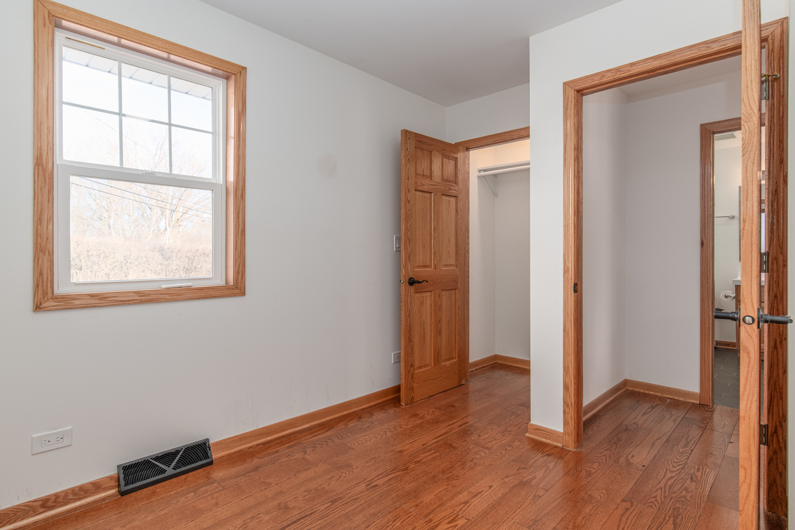 39763 North Rena Avenue Antioch, IL 60002 - Photo 8 of 19