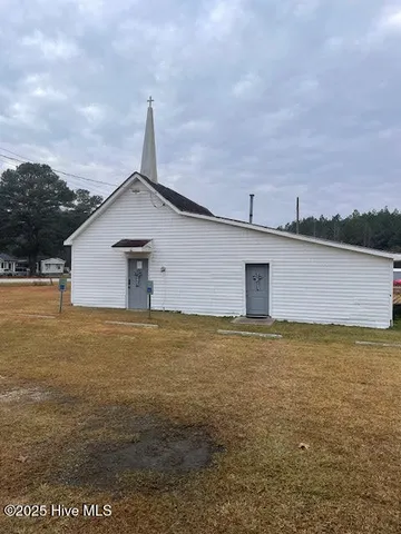 $120,000 | 5495 Highway 301, Selma, NC 27576