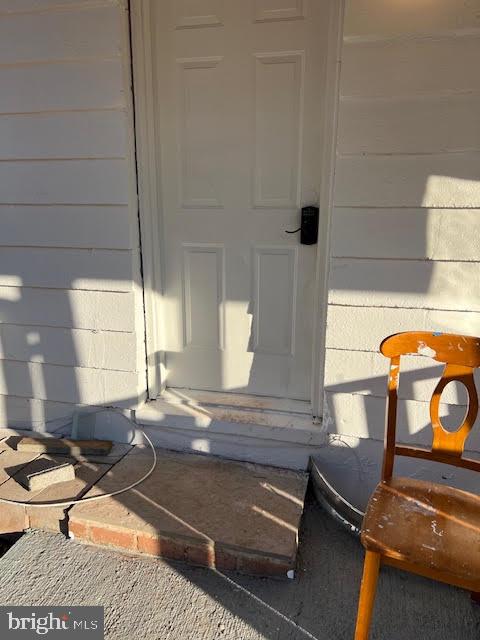 2800 Centreville Road, Unit 3 Herndon, VA 20171 - Photo 23 of 41 Ebtrance to Apt B