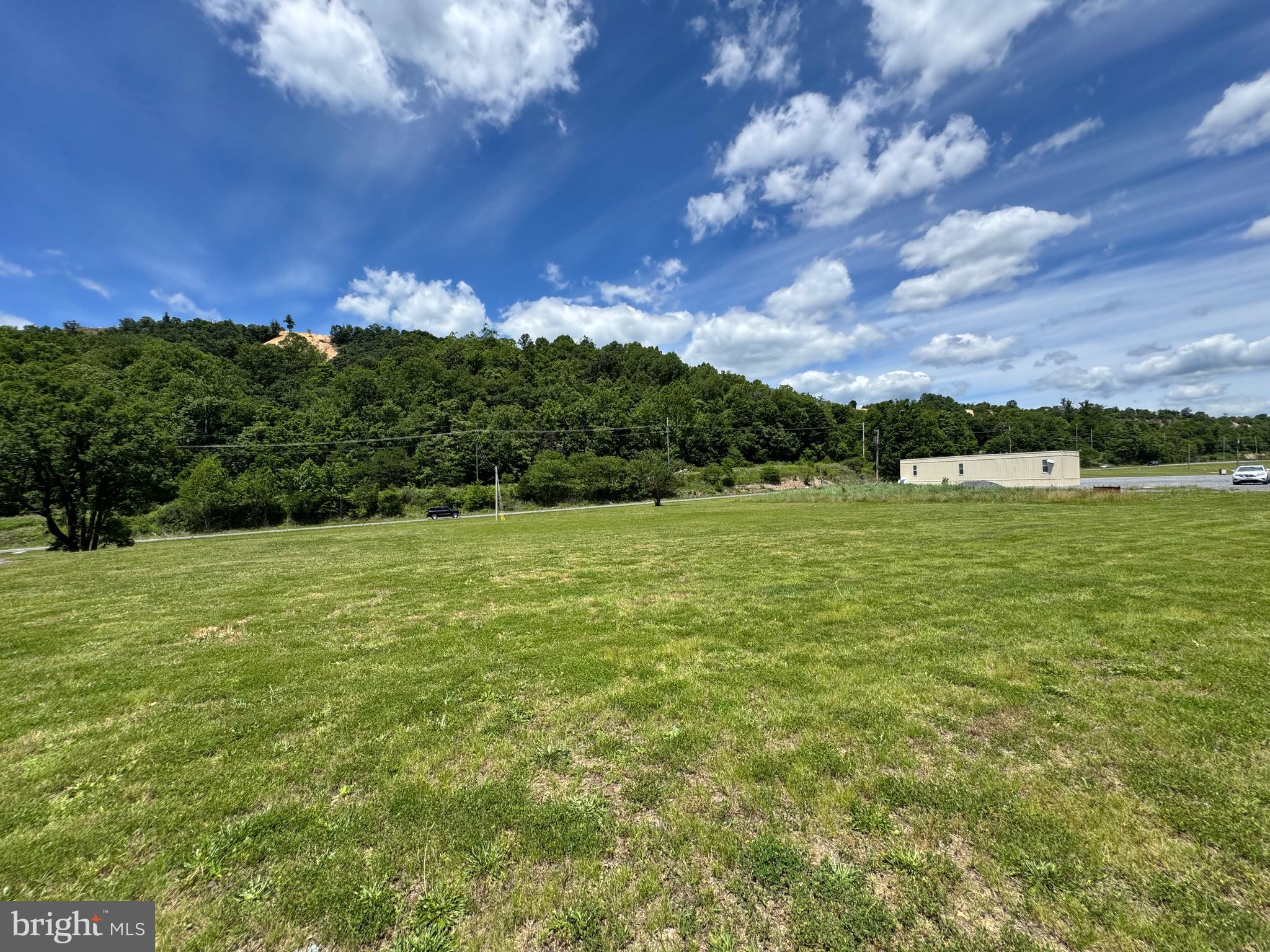 522 Unit Sand Mine Rd Corner Berkeley Springs, WV 25411 - Photo 6 of 13