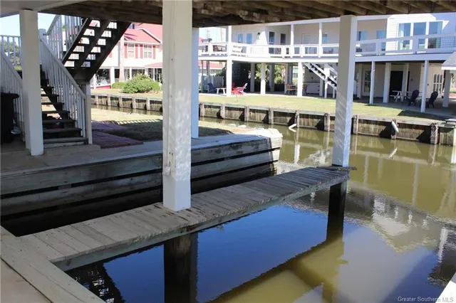 $399,900 | 156 West Harbor Drive, Lake Charles, LA 70607