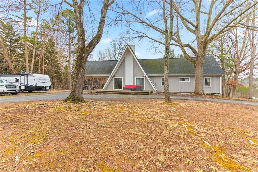 555 Jackson Road Mount Airy, NC 27030 - Photo 3 of 43 Gallery Image 3