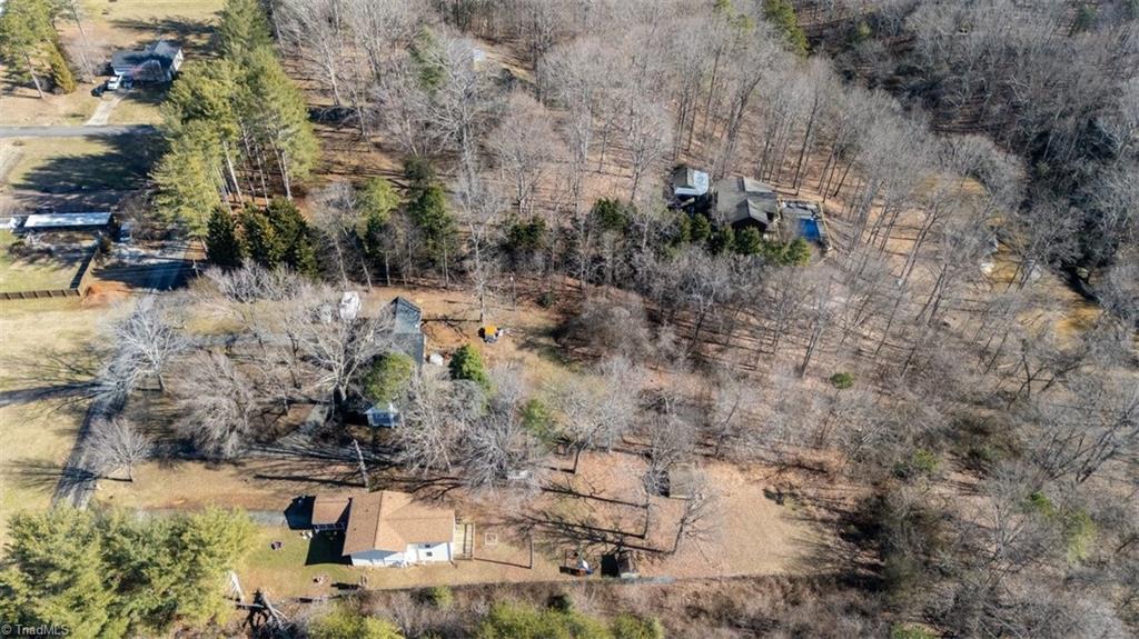 555 Jackson Road Mount Airy, NC 27030 - Photo 8 of 43 Gallery Image 8