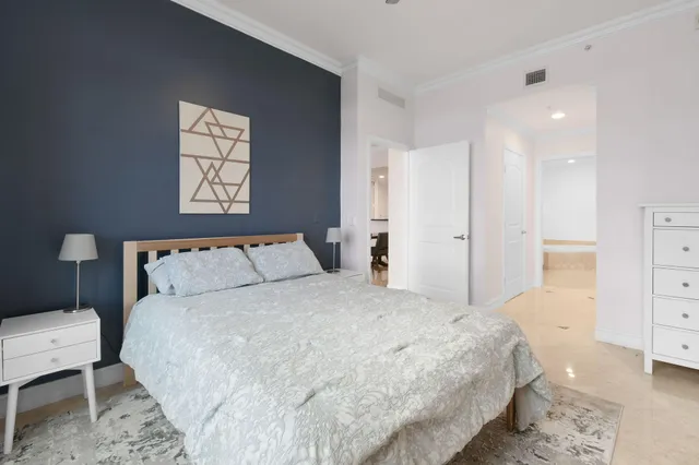 $9,750 | 701 South Olive Avenue, Unit 818, West Palm Beach, FL 33401