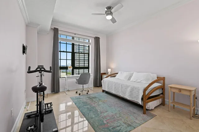 $9,750 | 701 South Olive Avenue, Unit 818, West Palm Beach, FL 33401