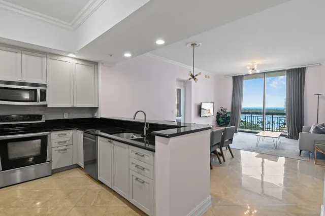 $9,750 | 701 South Olive Avenue, Unit 818, West Palm Beach, FL 33401