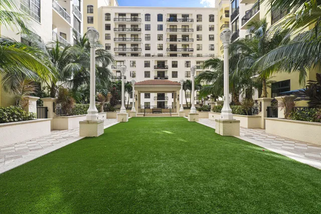 $9,750 | 701 South Olive Avenue, Unit 818, West Palm Beach, FL 33401